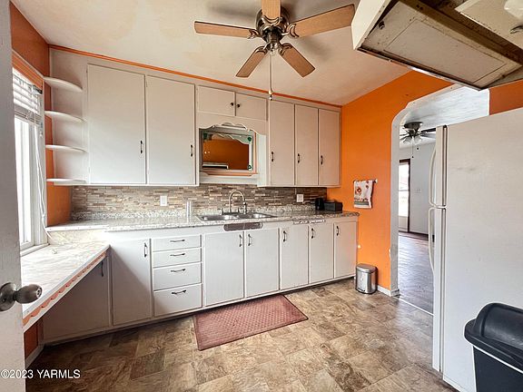 4th image of 518 N 26th Ave