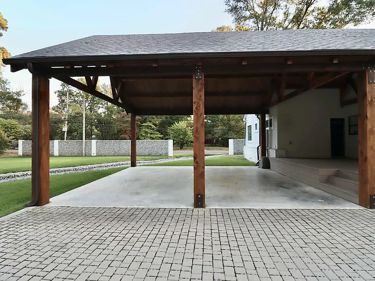 3302 Olive St — Photo 2