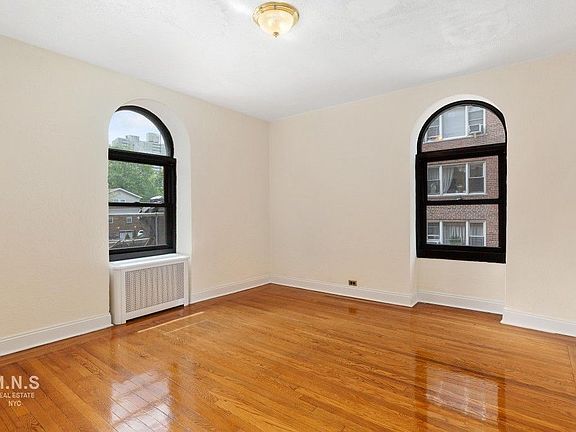 3rd image of 2728 Henry Hudson Pkwy #A24