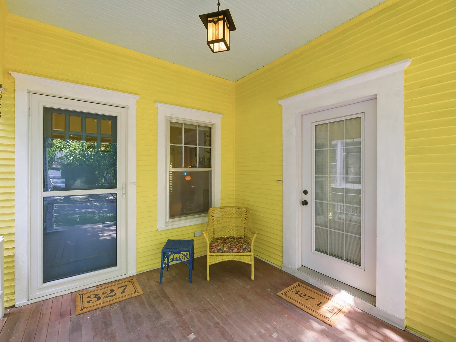 327 N Green St — Photo 3