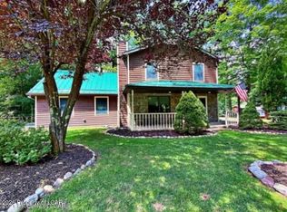 212 Bear Run Dr, Drums, PA 18222