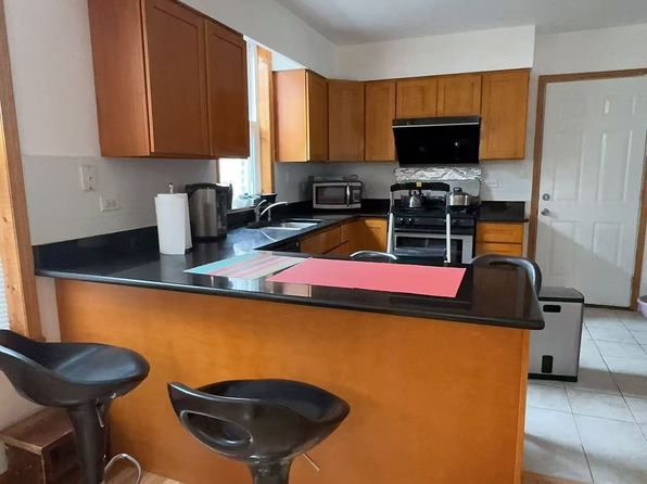 2922 S Bonfield St #1