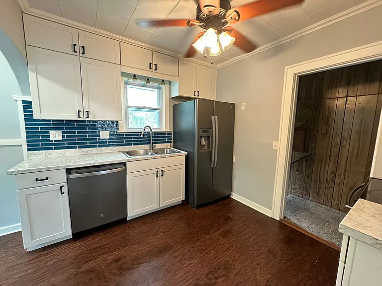 2132 Kalamazoo Ave SE — Photo 8
