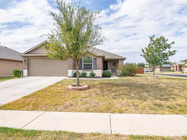 702 Luna Vista Dr, Hutto, TX 78634