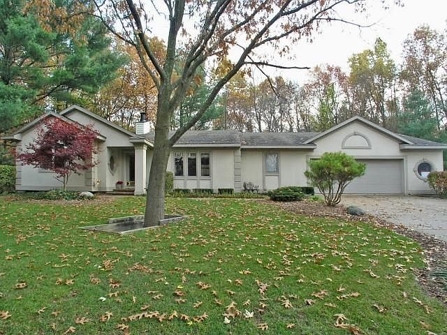 2nd image of 2896 Canyonside Ct NE