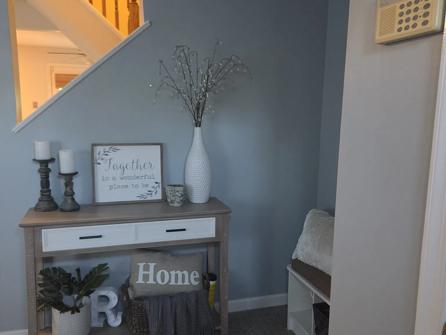 2 bed, 2.5 bath, 2208 sqft, $2,800 — Photo 2
