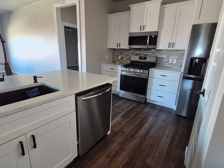 1245 La Sienna — Photo 21