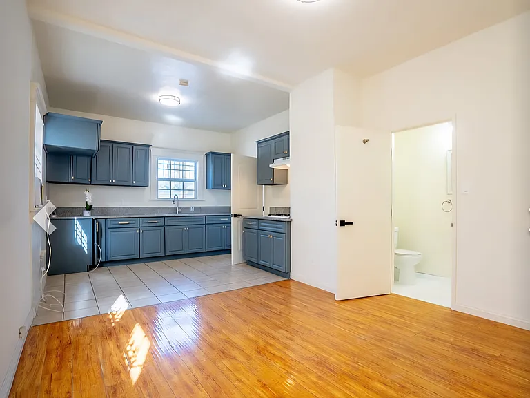 1807 S Bonnie Brae St #1809A — Photo 12
