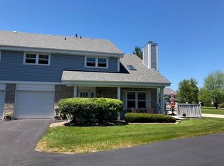 7031 Coachwood Trl, Tinley Park, IL 60477