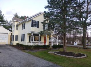 30 Kennedy Rd, Andover, NJ 07821