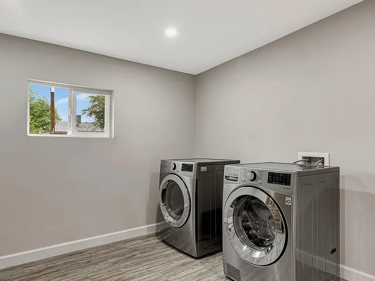 7846 E Belleview St — Photo 17