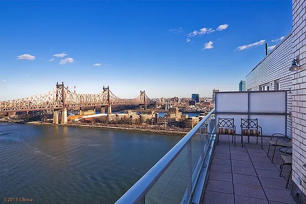 Sold by Corcoran | media 3