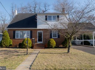 18 Fairfax Dr, Cinnaminson, NJ 08077