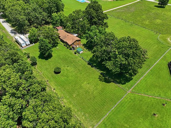 4th image of 10349 Private Road 8825