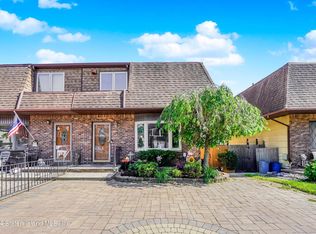 830 Rensselaer Ave, Staten Island, NY 10309