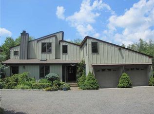 67 Old Timers Rd, Middletown, NY 10940
