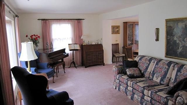 Huge Living room