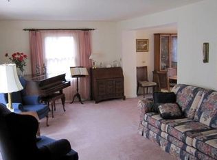 1015 N Princeton Ave, Arlington Heights, IL 60004