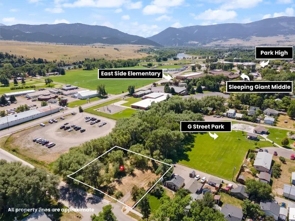 504 S H St, Livingston, MT 59047