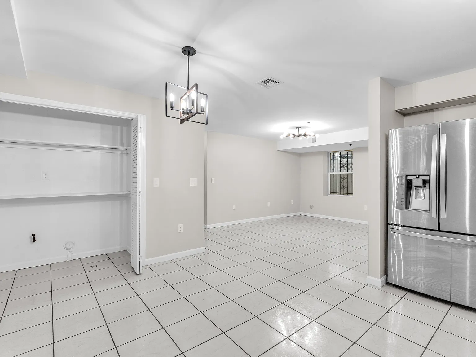 2 bed, $2,100 — Photo 2
