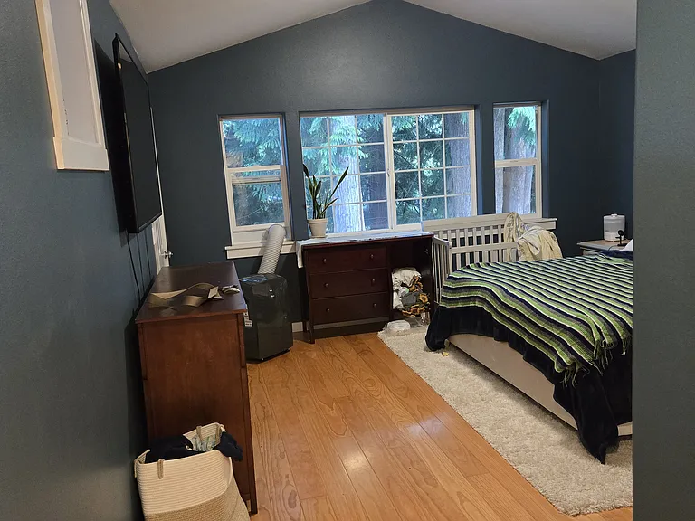 401 Burlingame Rd — Photo 7