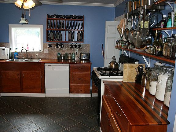 2nd image of 10342 School St