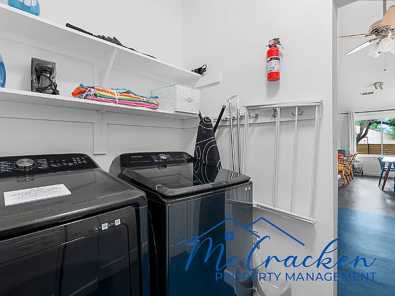 809 Nile St — Photo 21