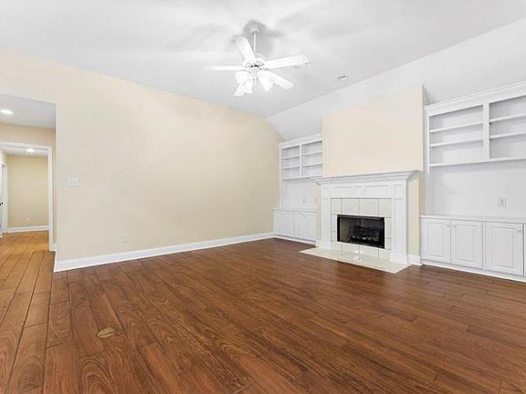 3rd image of 188 Pecanwood Dr