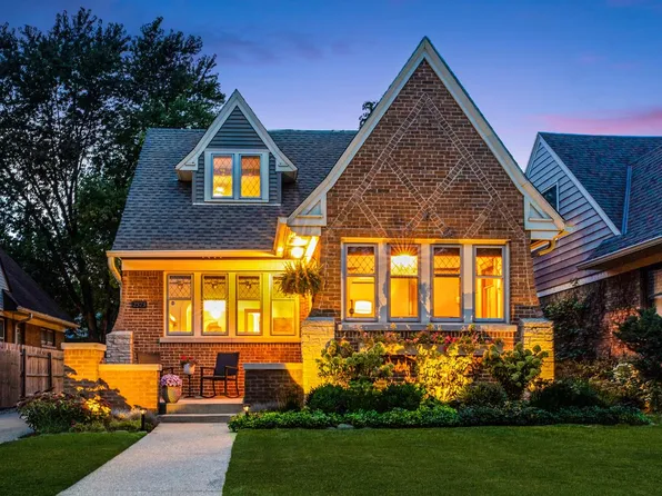 2573 North 72nd STREET, Wauwatosa, WI 53213