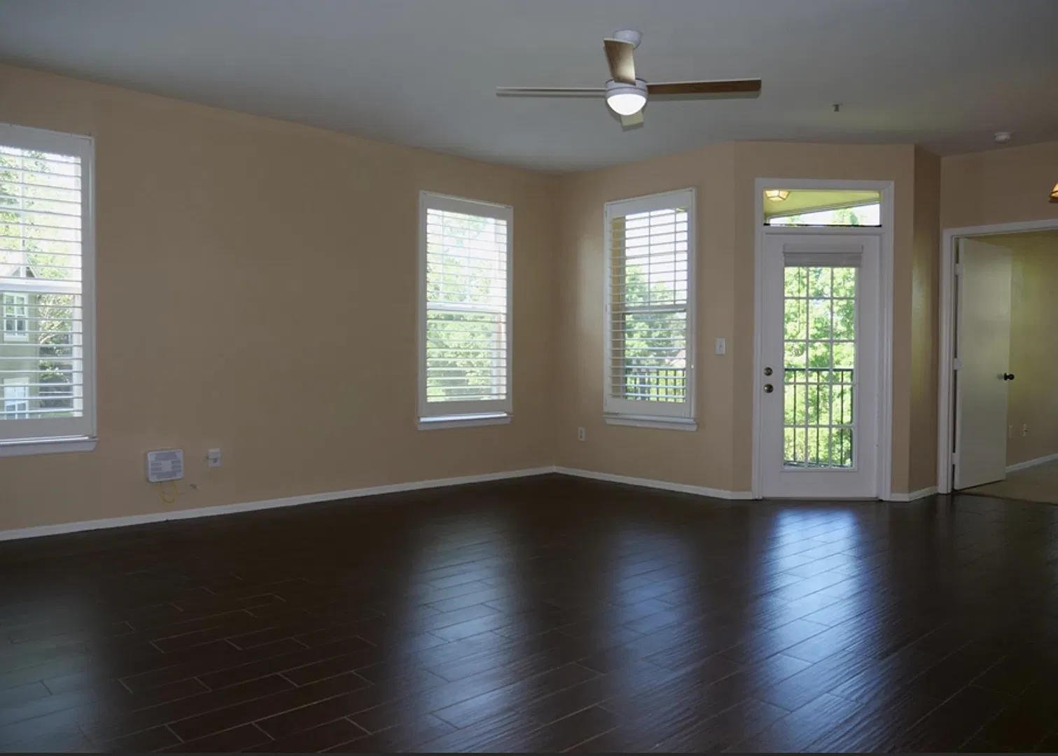 2/2 2nd floor in Sabal Point Longwood Gated community/ Available for move-in on December 15, 2026 — Photo 2