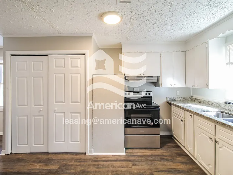 711300_006_wm_-_kitchen_13525269.jpg