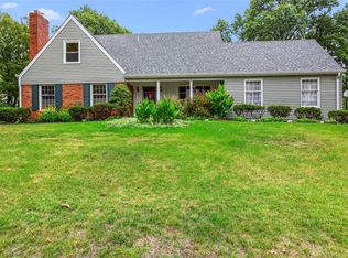 1400 Royal Springs Dr, Saint Louis, MO
