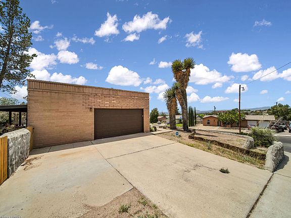 4th image of 3132 Missouri Ave