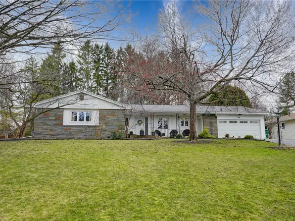 154 Harwood Cir, Rochester, NY 14625