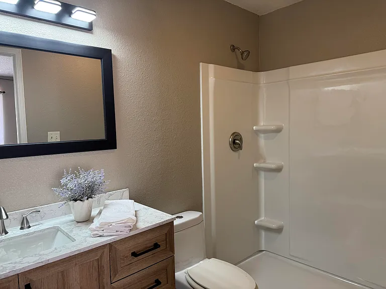10241 Las Casitas Ct NE — Photo 5