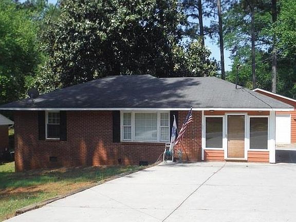 5th image of 105 Yancy Dr SE