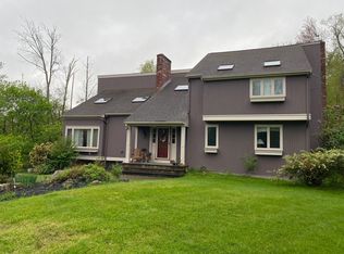 23 Hunting Ln, Sherborn, MA 01770