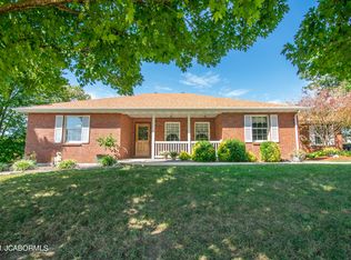 3611 Lake Crossing Rd, Jefferson City, MO 65101