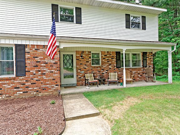 3rd image of 8 Heritage Ln