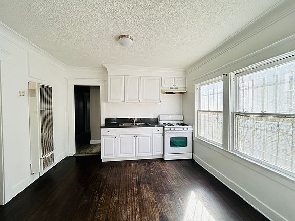 4th image of 600 W 56th St #602