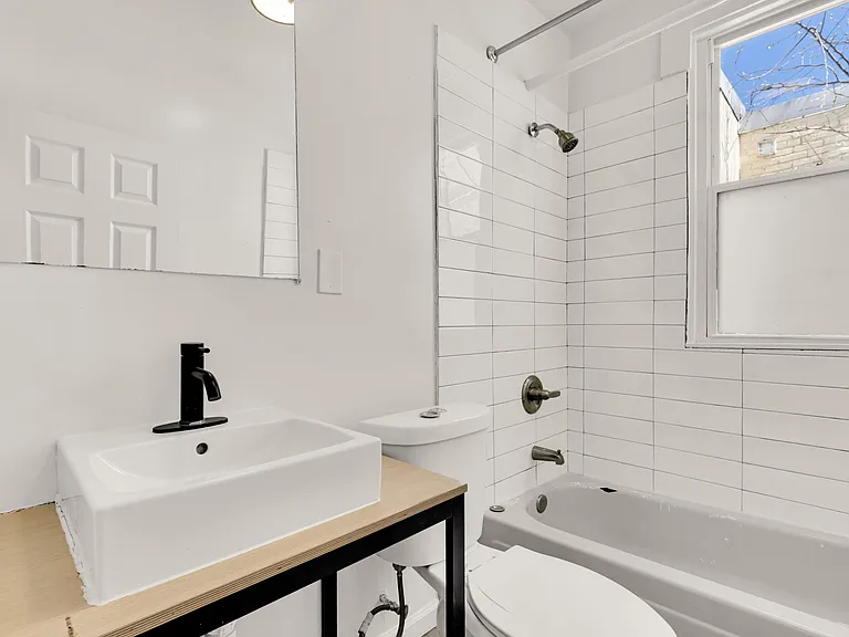 810 Otis Pl NW #3 — Photo 9