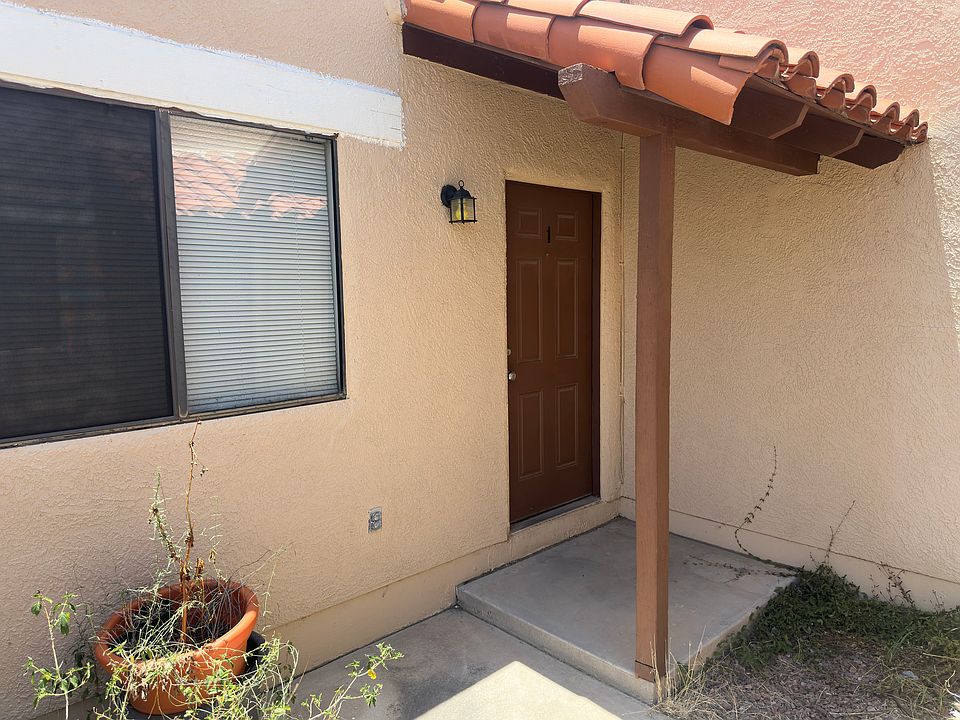 1st image of 3931 E Mabel St #1