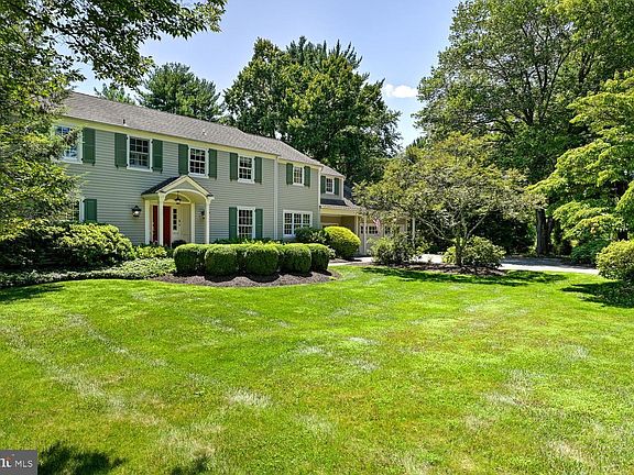 5th image of 43 Van Kirk Rd