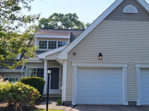 102 Diane Cir, Groveland, MA 01834