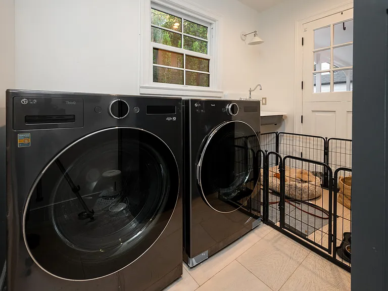 3100 Coldwater Canyon Ave — Photo 44