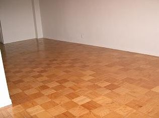 40 W Kingsbridge Rd, Bronx, NY 10468