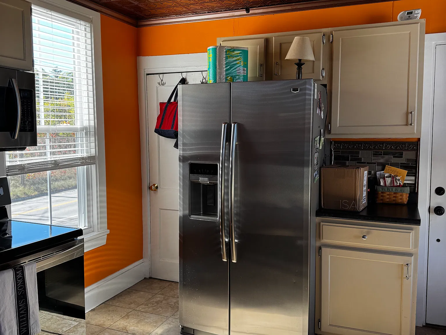 2 bed, 1100 sqft, $2,400 — Photo 3