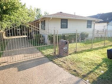 1st image of 3709 Rosemont St