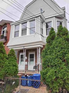 50 Randolph Ave, Jersey City, NJ, 07305