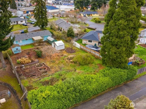 7521 3rd Avenue SE, Lacey, WA 98503